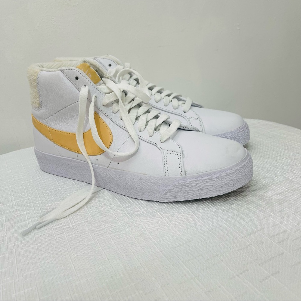 Nike White and Yellow High-Tops